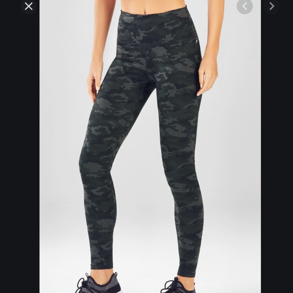 Fabletics High-Waisted Powerhold Leggings in Camo